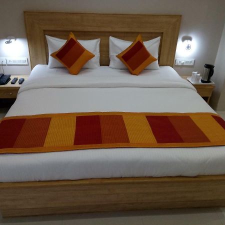 Hotel The Lighthouse Jaipur Extérieur photo