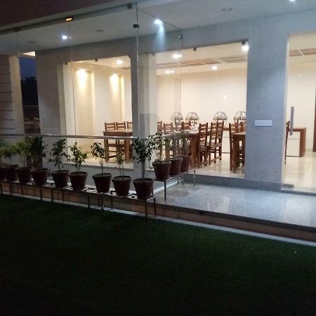 Hotel The Lighthouse Jaipur Extérieur photo