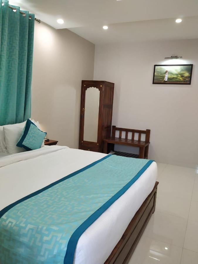 Hotel The Lighthouse Jaipur Extérieur photo