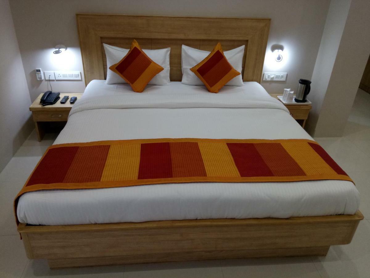 Hotel The Lighthouse Jaipur Extérieur photo