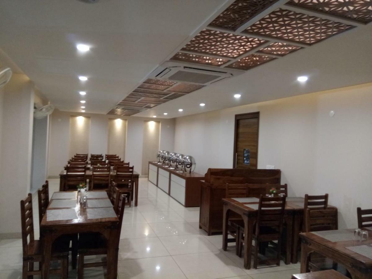 Hotel The Lighthouse Jaipur Extérieur photo