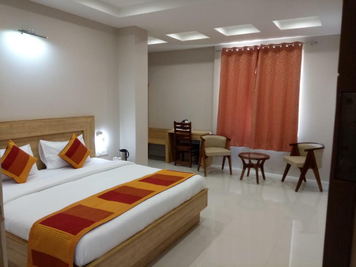 Hotel The Lighthouse Jaipur Extérieur photo