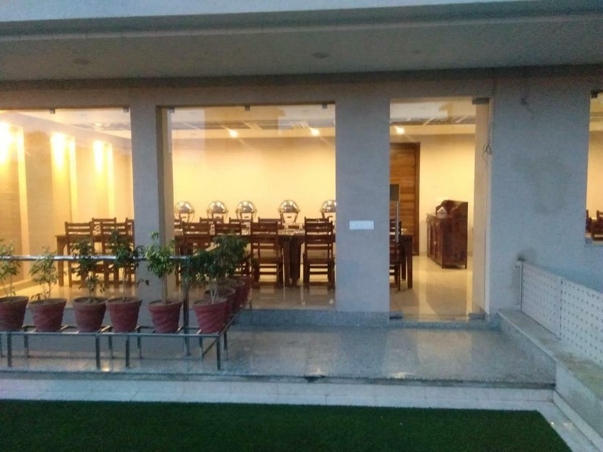 Hotel The Lighthouse Jaipur Extérieur photo